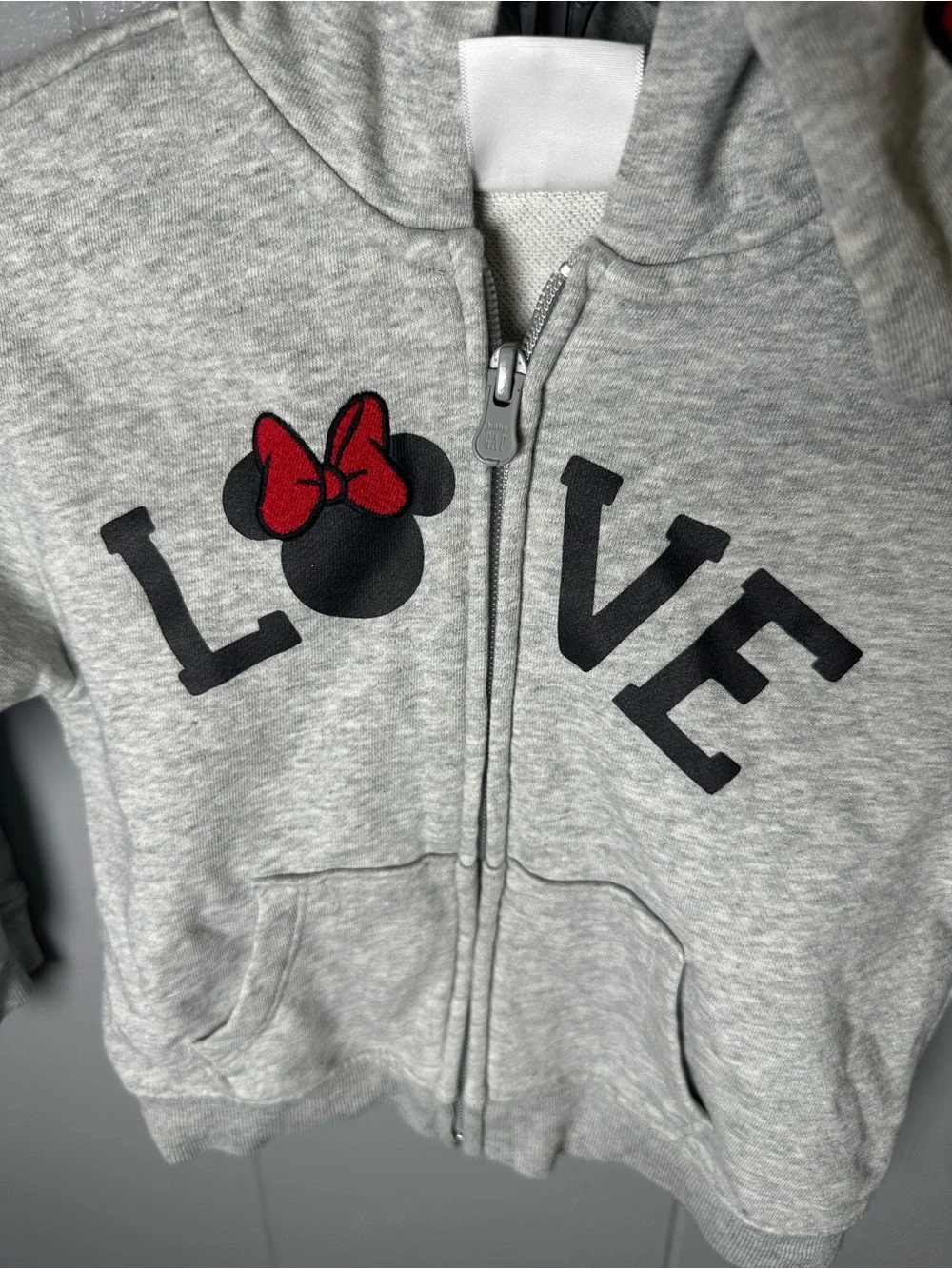 GAP Disney mini mouse love  Gray Zip-Up Hoodie with Red Bow Accents girls 5t